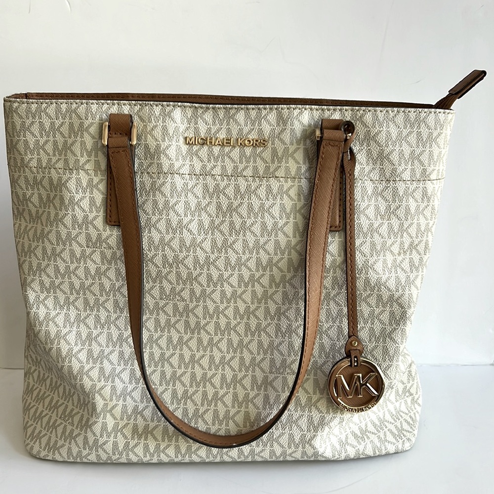 Micheal Kors Morgan Vanilla Tote